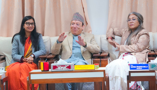 कानुनमन्त्री सोबिता गौतमलाई सर्वोच्च अदालतमा स्वागत