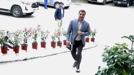 सरकारले सुकुम्बासी हटाउने काम हतारमा गर्यो : प्रदीप पौडेल