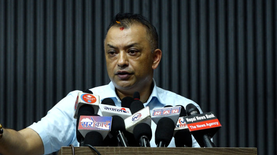 सरकारले जनताको जीवनभन्दा सामाजिक सञ्जालको लाइकलाई बढी प्राथमिकता दियो : गगन थापा