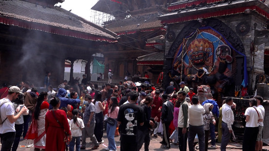 नयाँ वर्षमा बसन्तपुरमा चहलपहल (तस्बिरहरू)