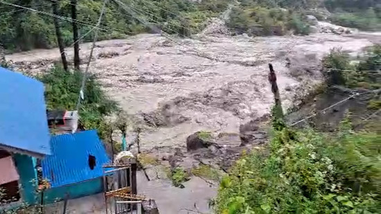 म्याग्दीमा पहिरोका कारण ६ जनाको मृत्यु, ३ जना बेपत्ता