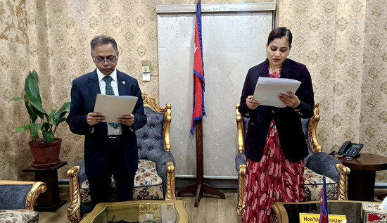 बीपी कोइराला क्यान्सर अस्पतालको अध्यक्षमा डा. सिंह नियुक्त, लिए शपथ