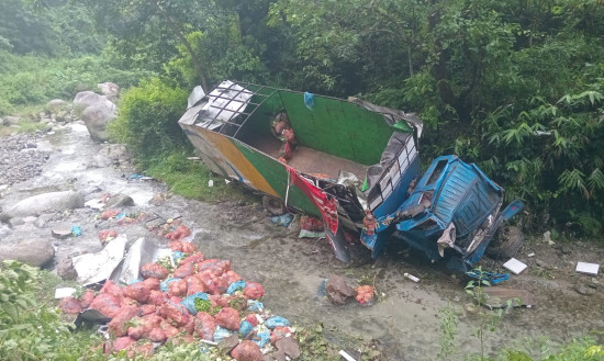 ट्रक पदुर्घटना हुँदा एक जनाको मृत्यु