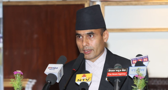 भोटेकोशी बाढी पीडितका तस्वीर–भिडियो सार्वजनिक गर्दा संवेदनशील बन्न सञ्चारमन्त्रीको आग्रह