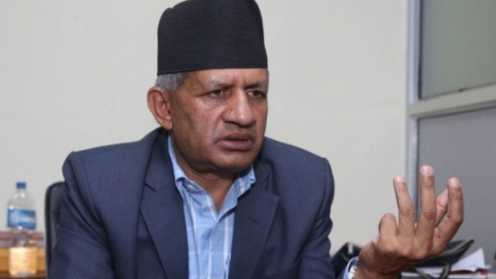 मनमोहन अधिकारी युवालाई विश्वासमा लिएर काम गर्ने सक्ने नेता : प्रदिप ज्ञवाली