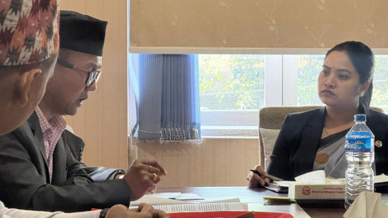 सहकारी पीडितसँग मन्त्री प्रतिभा रावलकाे छलफल