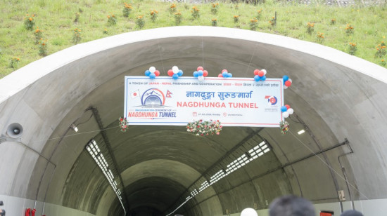 नागढुङ्गा–सिस्नेखोला सुरुङमार्गको हतारमा उद्घाटन, सर्वसाधारणले अझै कुर्नुपर्ने