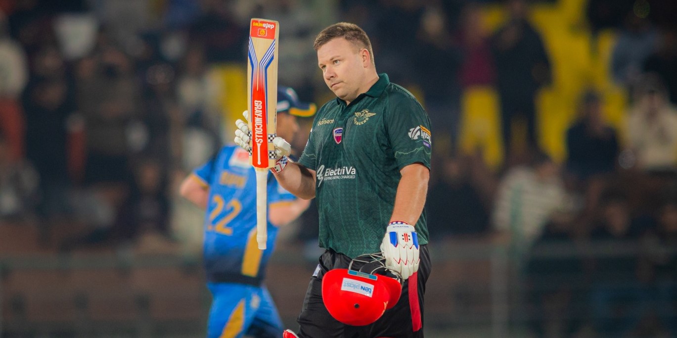 रोसिङ्टनले बनाए टि–२०मा करिअकै पहिलो शतक