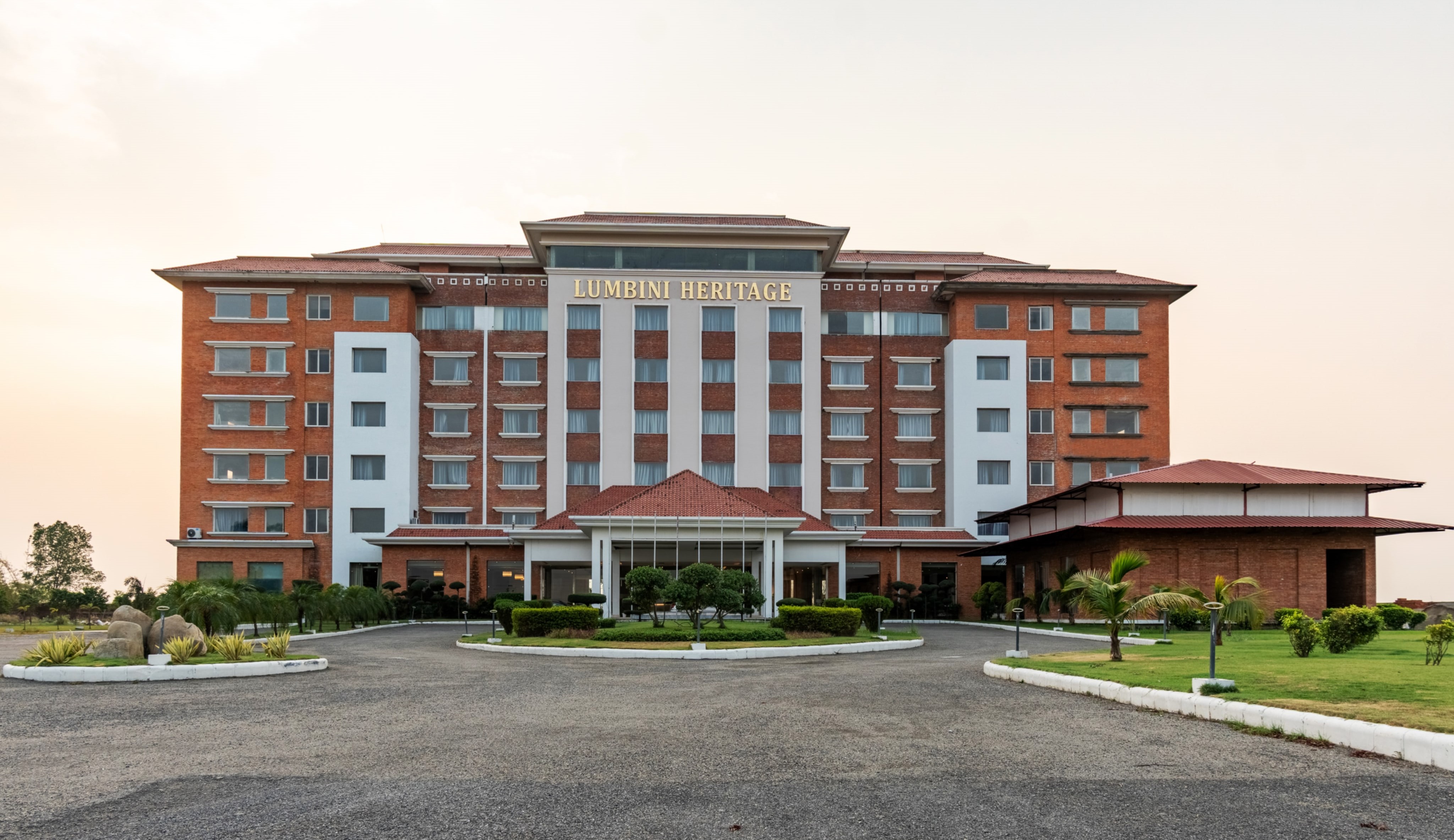 लुम्बिनीमा क्राउन प्लाजा होटल सञ्चालनमा आउने