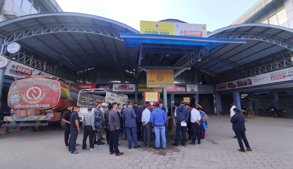 कम परिमाणमा डिजेल बिक्री गर्ने सशस्त्र प्रहरीको पम्प सिल