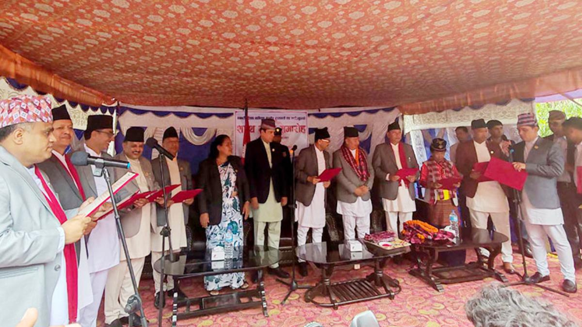 बागमतीमा ९ मन्त्रीले लिए शपथ, कांग्रेसबाट ३ बिना विभागीय मन्त्री नियुक्त