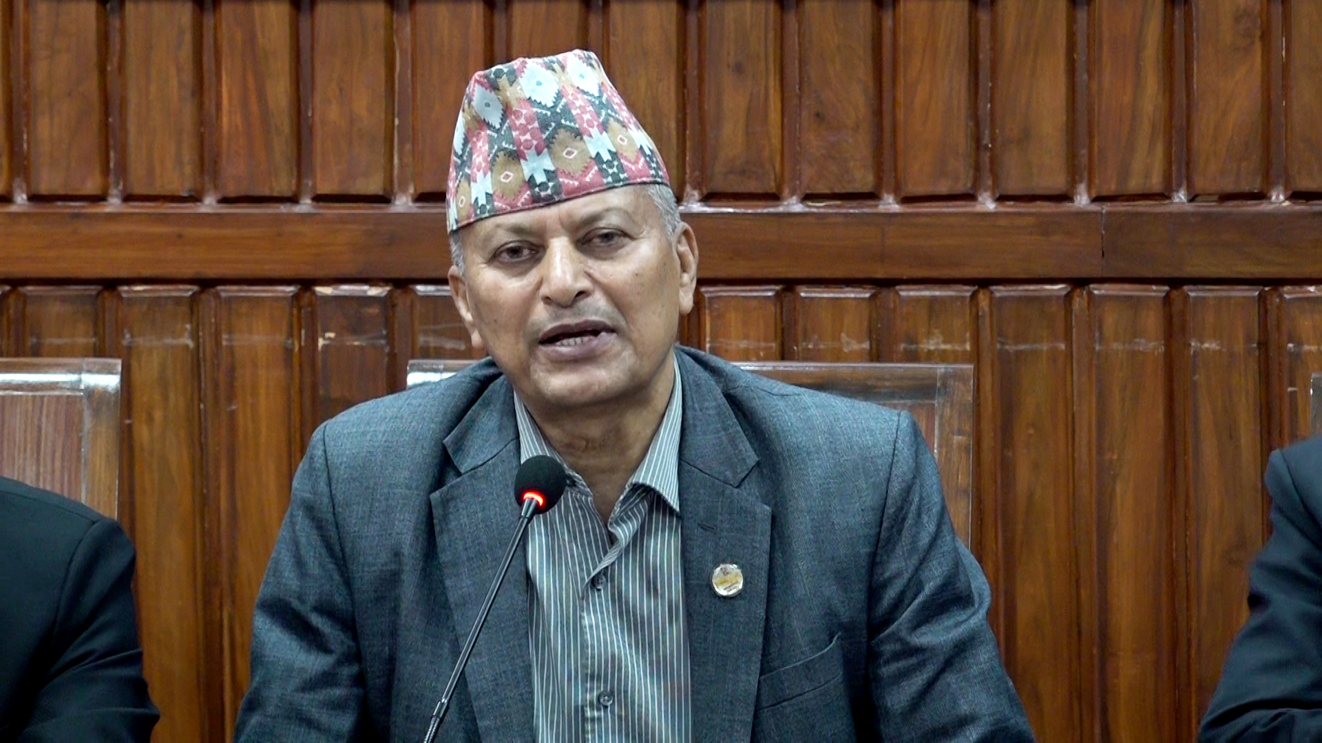 ६–७ हजार बचतकर्ताको बचत भुक्तानी भइसक्यो : मन्त्री अधिकारी