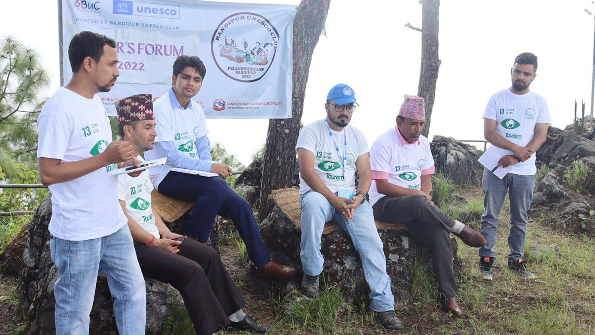 बन्दिपुरमा हाइक फर क्लाइमेट एक्सन  र मेयर फोरम कार्यक्रम