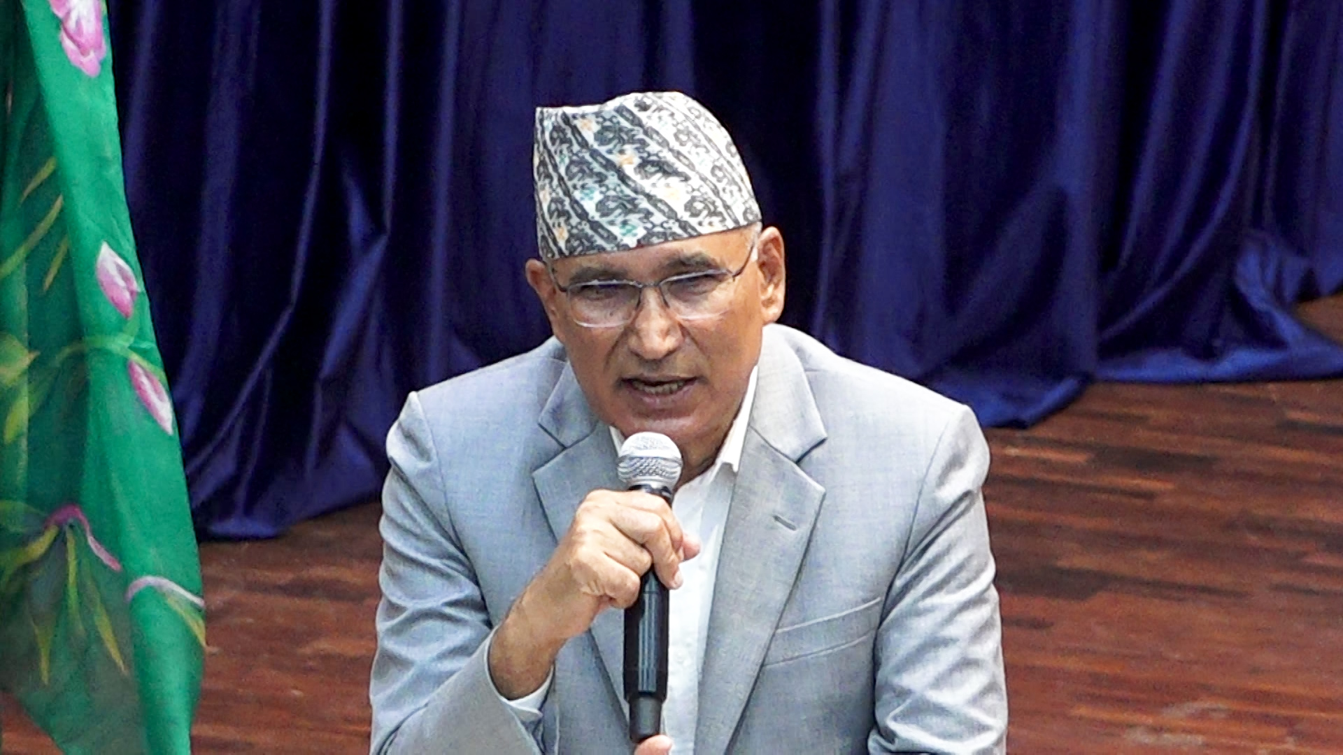 ‘धुलो र हिलो रहित सडकको परिकल्पनालाई सार्थक तुल्याउन काम भइरहेको छ’