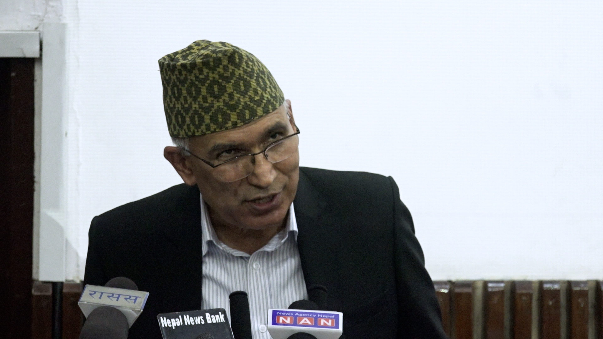 अझै पनि द्वन्द्वका घाउहरू मेटिएका छैनन् : अर्थमन्त्री पौडेल