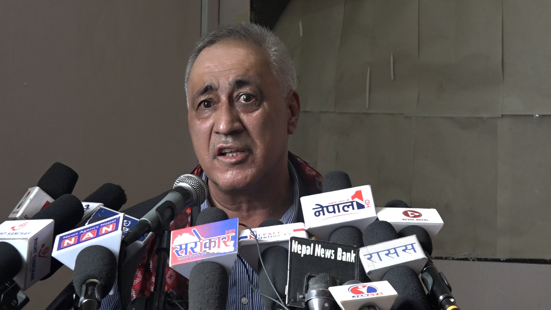 ‘नेतृत्व सही नभए व्यवस्था परिवर्तनले मात्र केही हुँदैन’