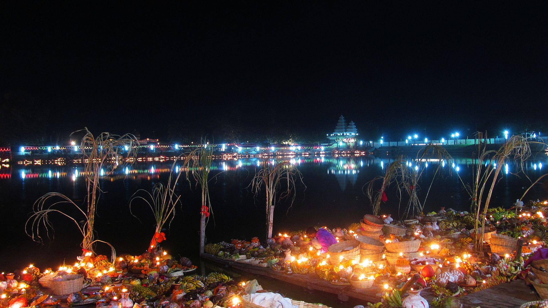 छठका लागि जनकपुरधाम सिँगारिँदै