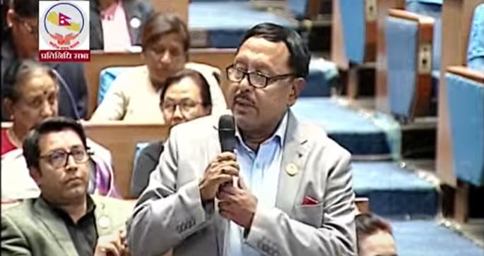 ‘सहकारी प्रकरणमा मुछिएका गृहमन्त्री लामिछानेकाे राजीनाकाे विकल्प छैन’