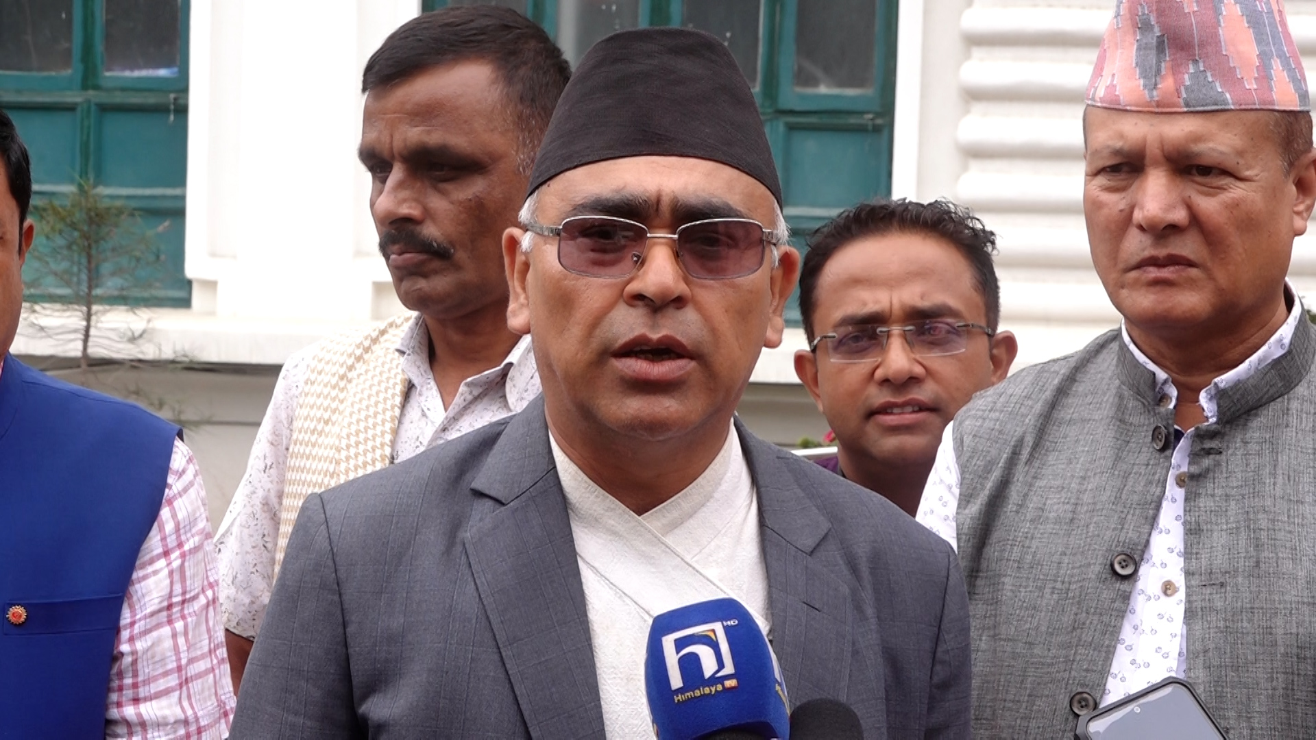 राष्ट्रिय परिचय पत्र अनिवार्य गर्ने समय बढाउन गृहमन्त्रीलाई एमालेको आग्रह