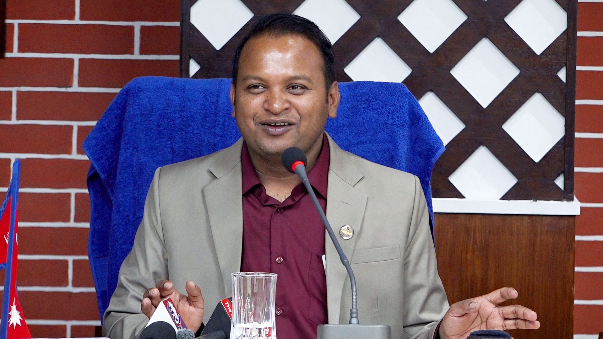 वैदेशिक रोजगारीसम्बन्धी गुनासा व्यवस्थापन गर्न चुनौतीपूर्ण : मन्त्री साह