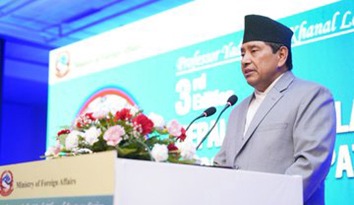 वार्ता र कूटनीतिबाट भारतसँगका समस्या समाधान गर्नुपर्छ : परराष्ट्रमन्त्री