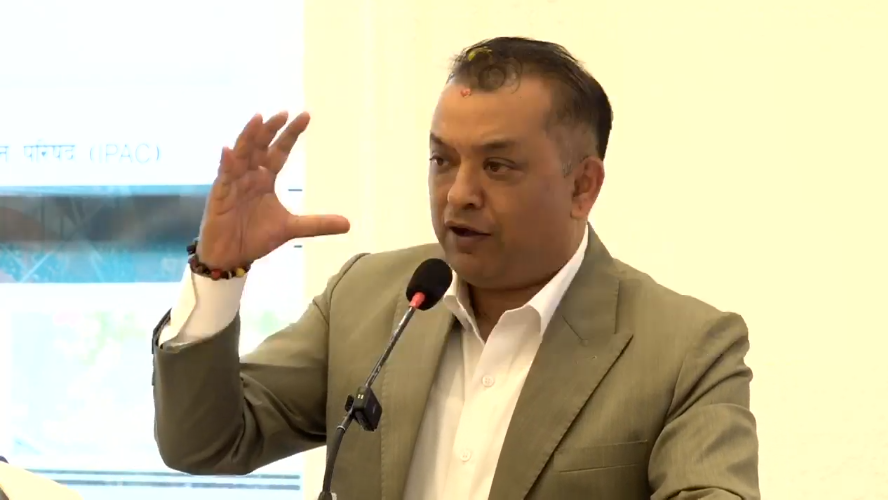 कांग्रेस एमालेसँग मिसिन गएको होइन्, फोहोर सफा गर्न गएको हो : गगन थापा 