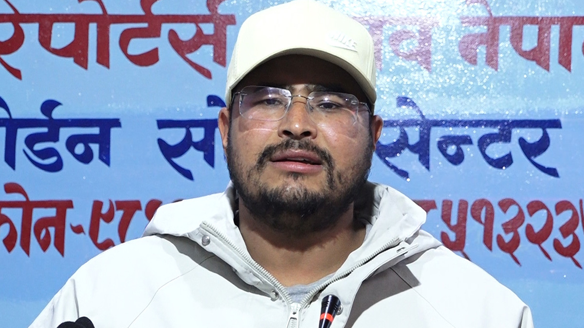 ‘प्रधानमन्त्रीले देशका लागि नभइ आफ्नो क्षेत्रका लागि पैसा मागे’