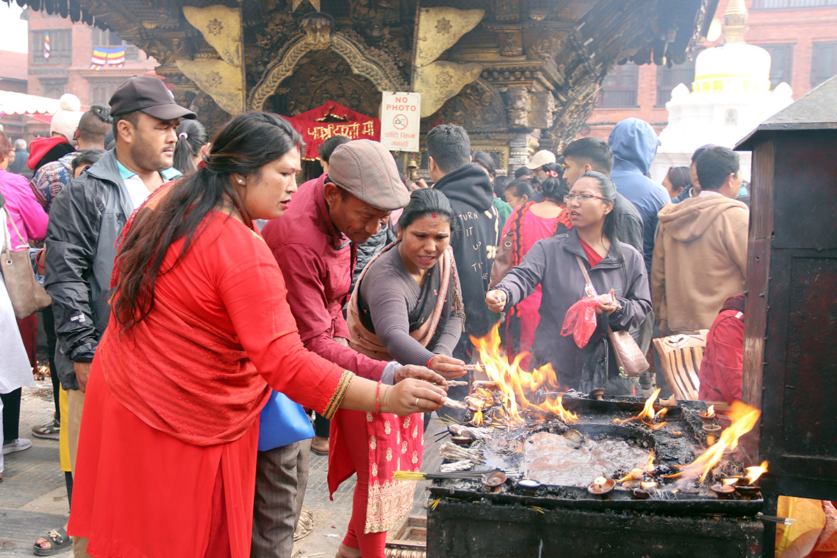 आराधना गरी मनाइयो बुद्ध जयन्ती