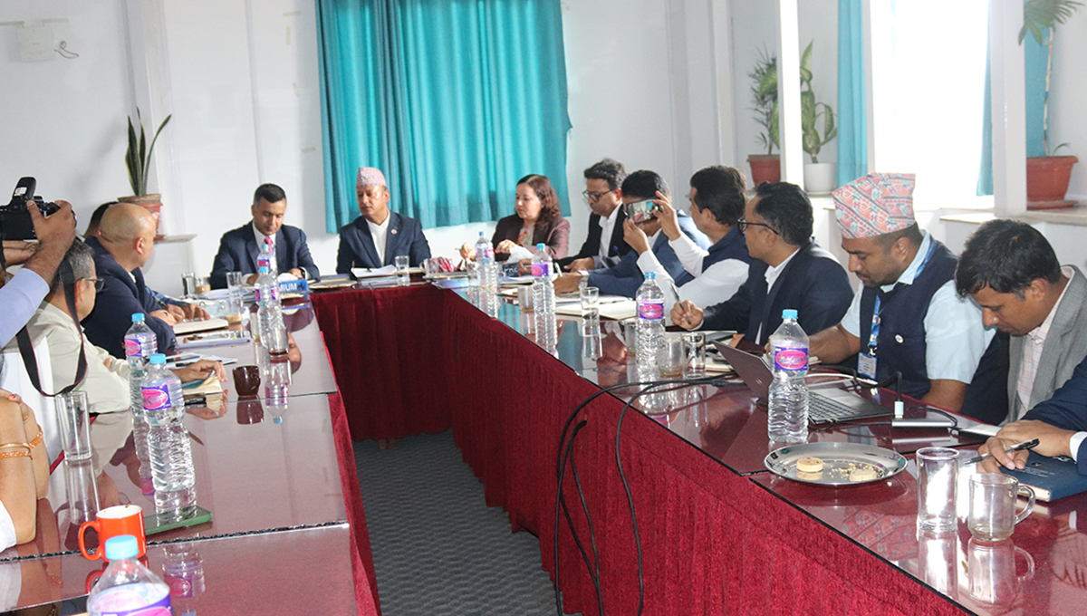 दूरदराजका जनतामा पुग्नेगरी वैकल्पिक ऊर्जालाई प्रवर्द्धन गर्नुपर्छ : ऊर्जामन्त्री