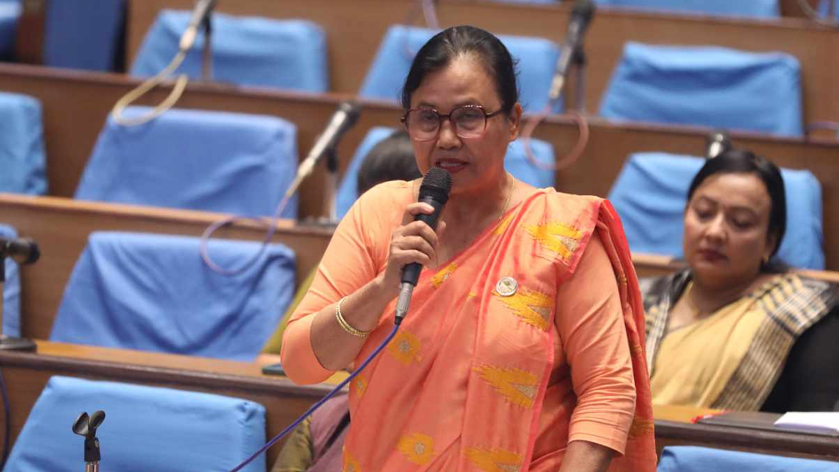 पूर्वराजा ज्ञानेन्द्र शाहलाई चुनाव जितेर संसदमा आउन कांग्रेस सांसदका चुनौती