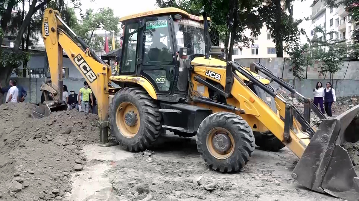 महानगरपालिकाले खाली गरायाे वडा नम्बर २९ मा रहेको सरकारी जग्गा