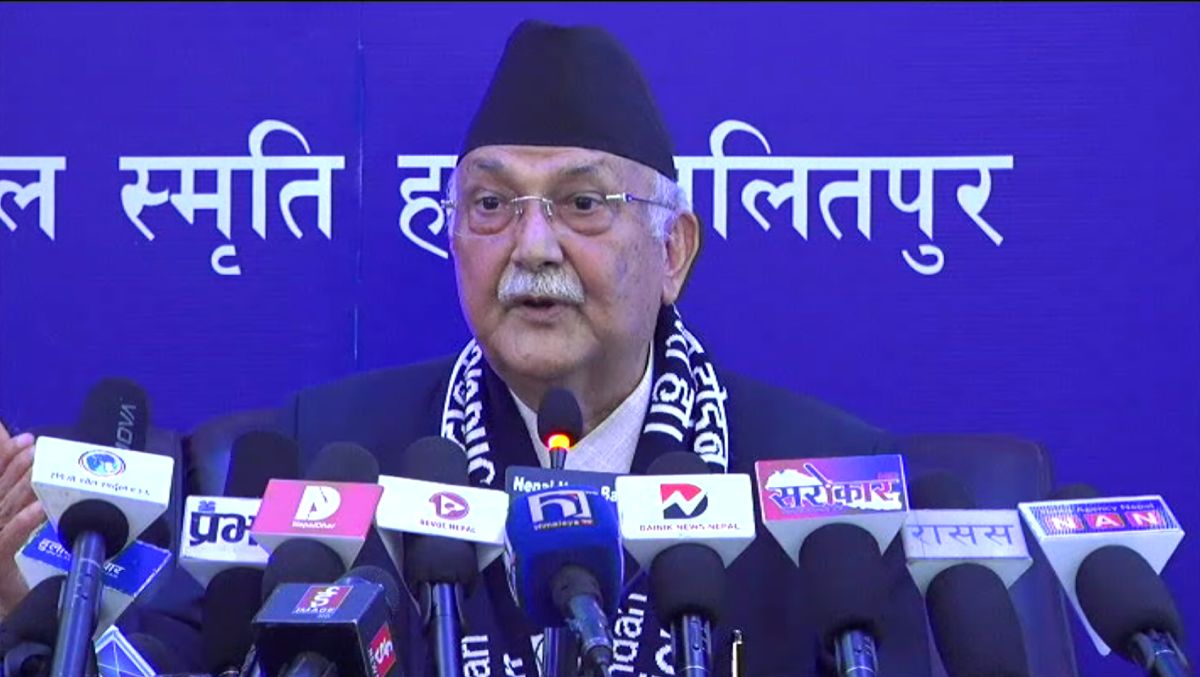 राष्ट्रिय र गैर–राष्ट्रिय शक्तिहरुबीच प्रतिस्पर्धाको राजनीति भइरहेको छ: अध्यक्ष ओली