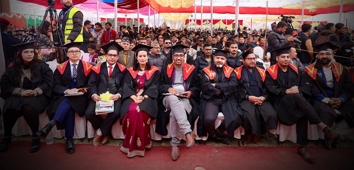केयुका १८३८ विद्यार्थी दीक्षित [तस्बिरहरू]
