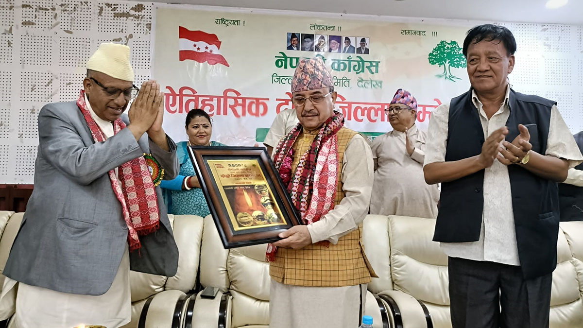 ‘जनप्रतिनिधि र पार्टीबीचको सम्बन्ध सुमधुर हुन आवश्यक छ’
