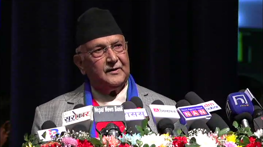 कांग्रेसलाई नै ओलीको व्यङ्ग्य– ‘सेरिमोनियल राजा रामचन्द्रजी हुनुहुन्छ त, कस्तो राजा ल्याउन खोजेको?’