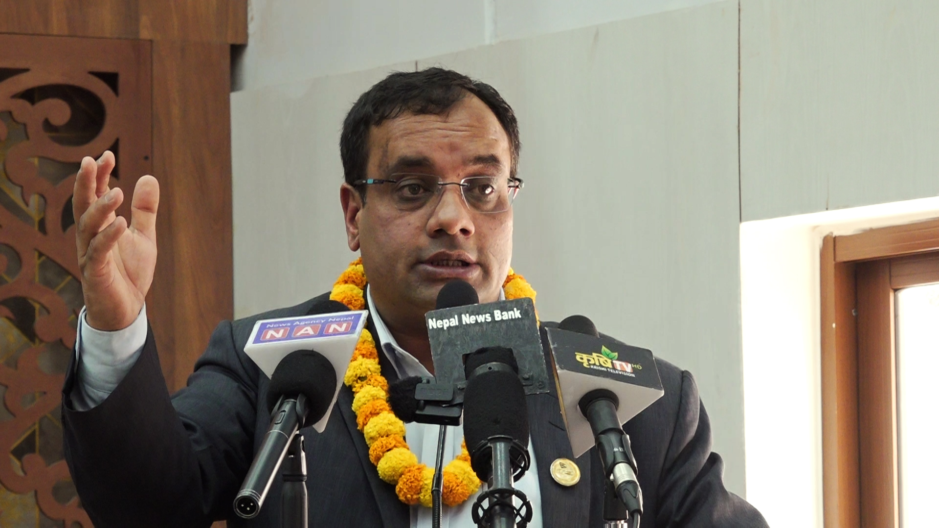 ‘सवारी नामसारी र कर तिर्न कार्यालय धाउनुपर्ने बाध्यता एक वर्षभित्रै अन्त्य हुन्छ’