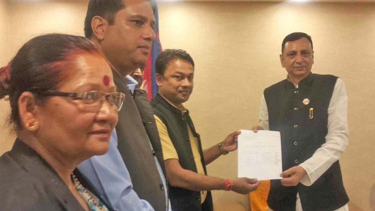 मधेश सरकारबाट एमाले पनि बाहिरियो