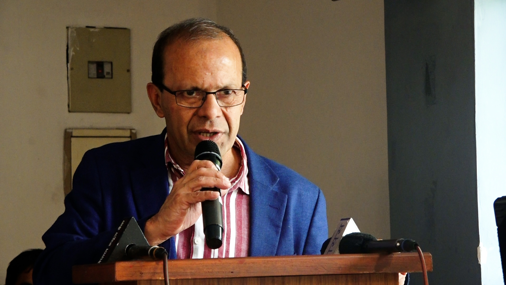 घटनाको गहिराइमा नपुगि राजीनामा माग्ने प्रवृत्ति गलत छ : डा.रिजाल