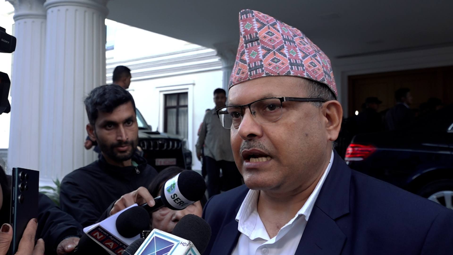 चुनावको वातावरण निर्माण गर्न सरकारले राजनीतिक दलसँग छलफल गर्नुपर्छ : प्रवक्ता भट्टराई