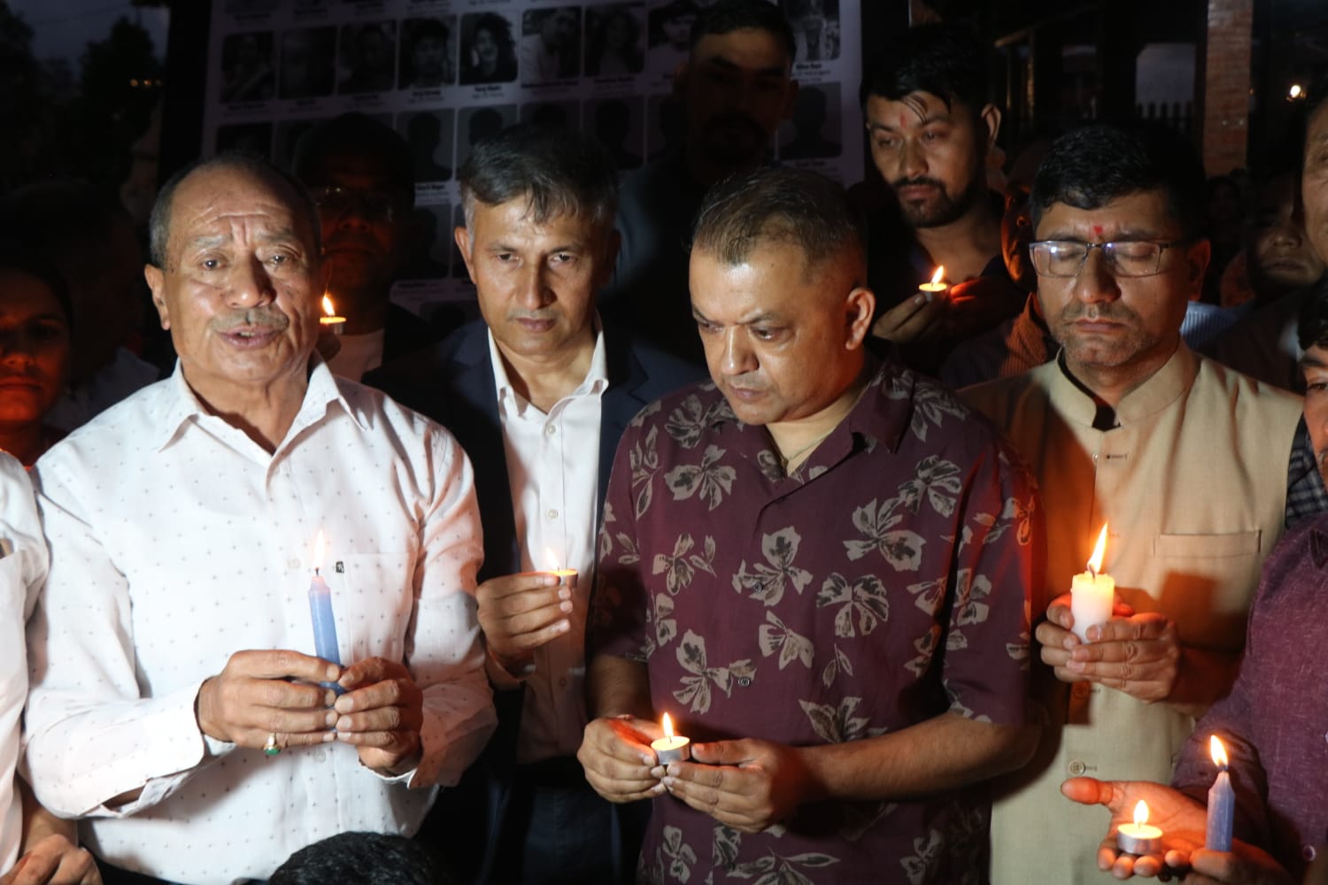 जेनजी आन्दोलनमा ज्यान गुमाएकाहरुको सम्झनामा रत्नपार्कमा दीप प्रज्वलन