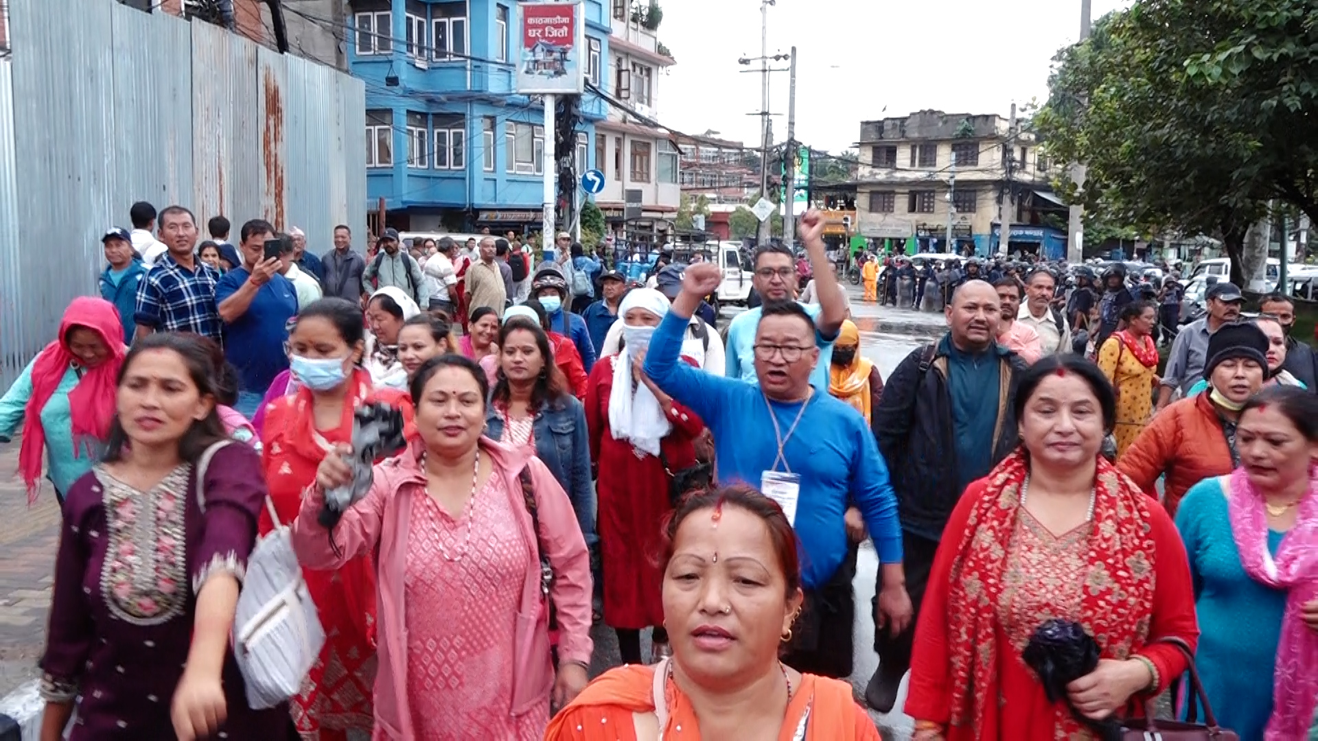 सहकारी पीडितहरू सडक आन्दोलनमा 