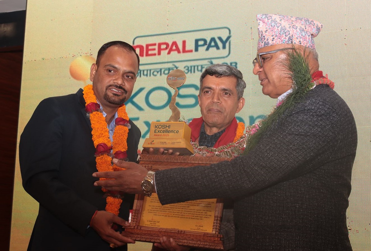 प्रदेश खबरको वार्षिकोत्सवमा १३ जनालाई अवार्ड, १२ जना सम्मानित