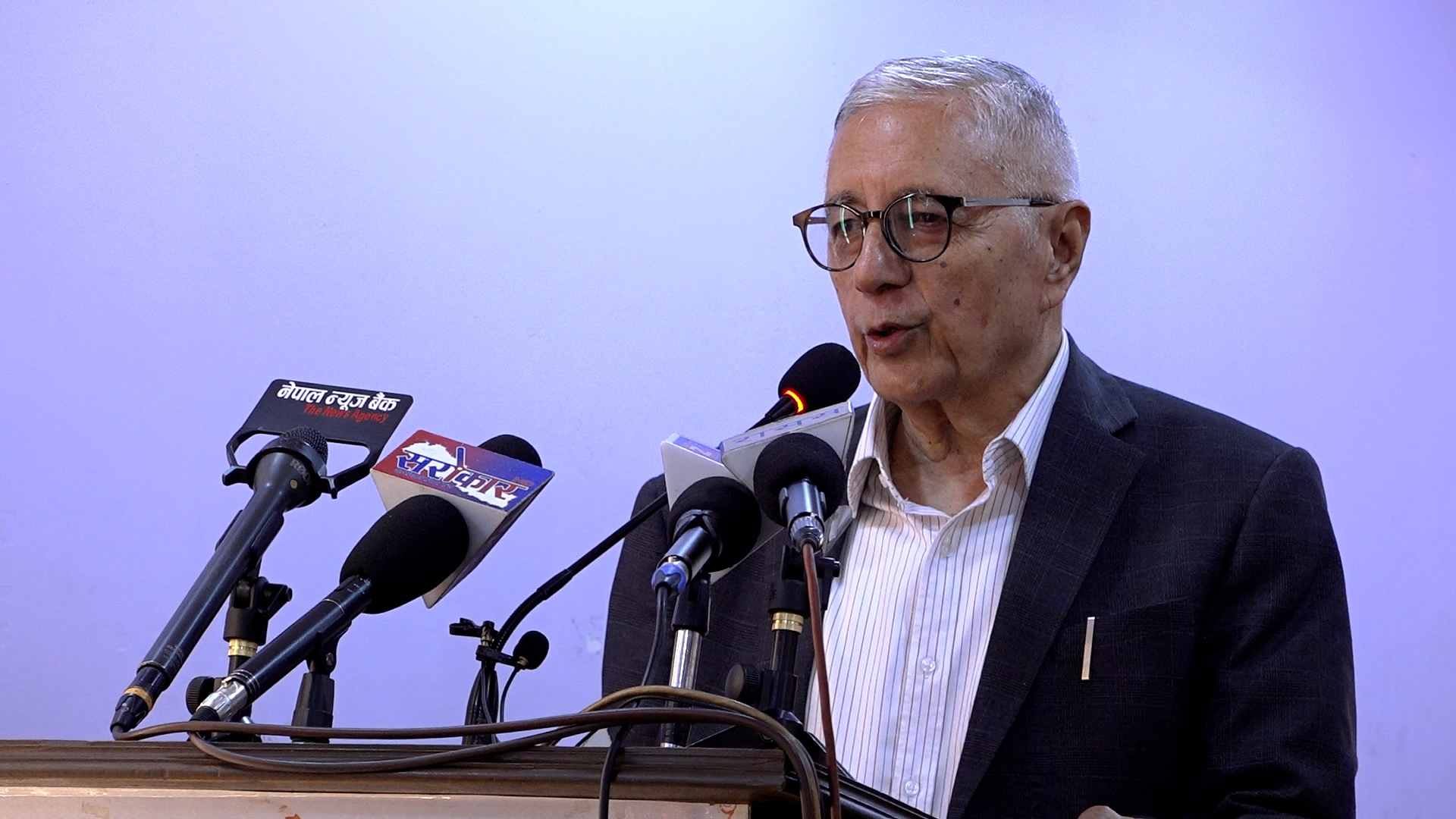 ‘देश रेमिट्यान्सले चलेको छ, खाडीका नेपालीले हामीलाई बचाएका छन्’