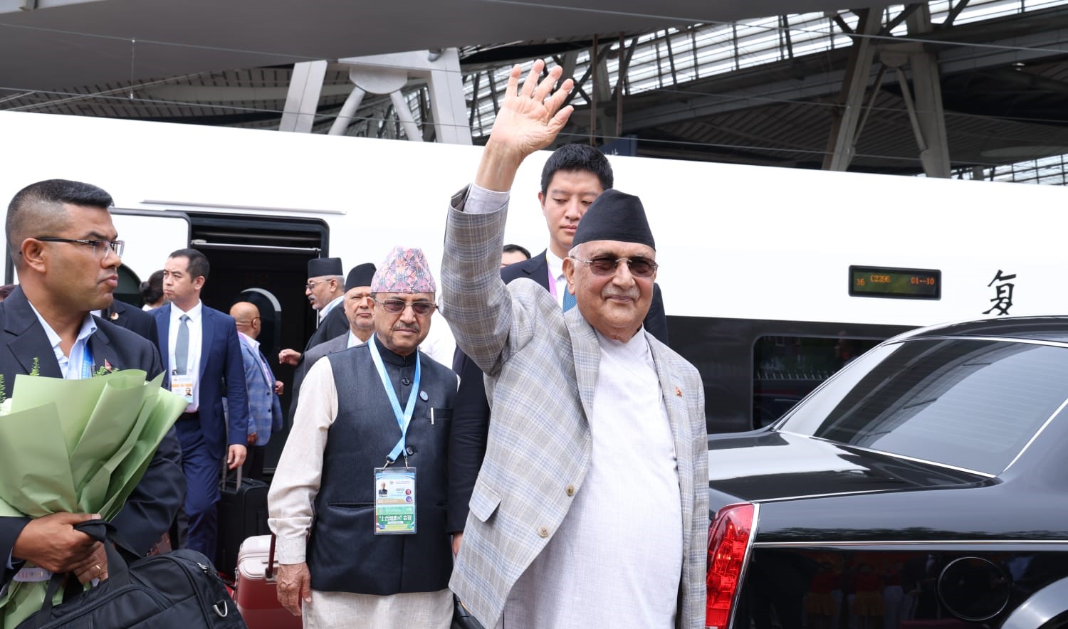 बेइजिङ पुगे प्रधानमन्त्री ओली