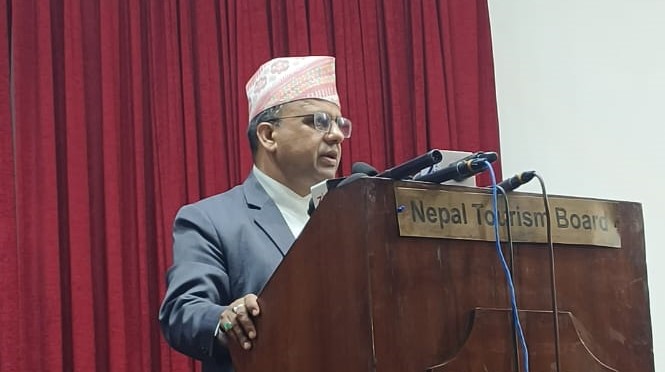 निजी क्षेत्रलाई रातो कार्पेट राखेर स्वागत गर्नुपर्छ : मन्त्री पाण्डे 