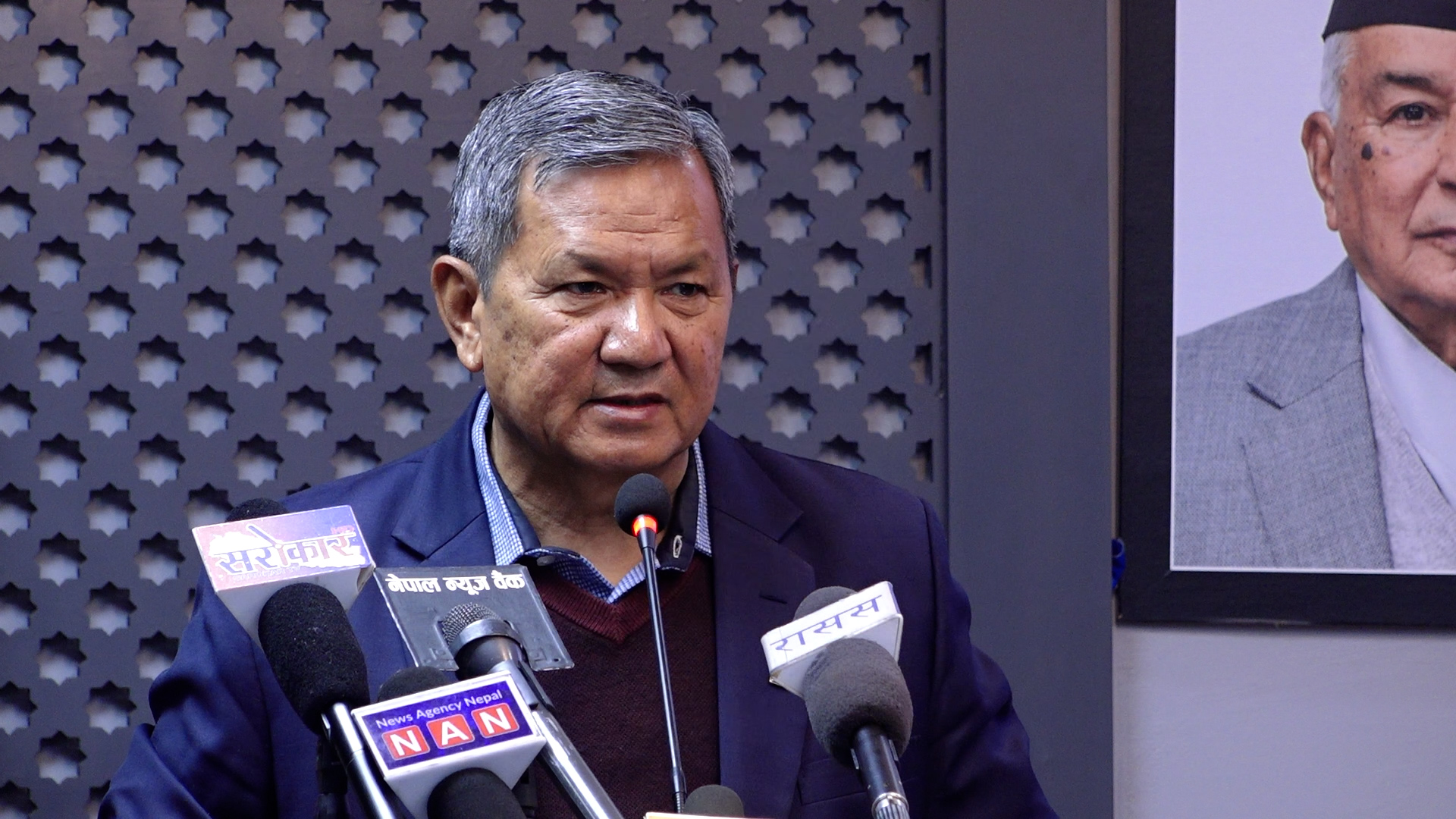 ‘हामीले क्रान्तिका कुरा गर्यौं तर हुलाक सेवालाई परिवर्तन गर्न सकेनौं’
