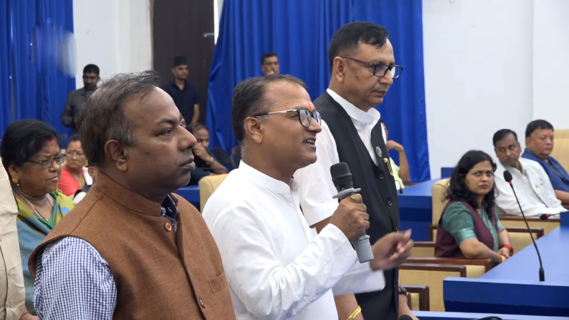 अर्थमन्त्रीको राजीनामा माग गर्दै प्रमुख प्रतिपक्षद्वारा मधेश प्रदेश सभा बैठक बहिस्कार