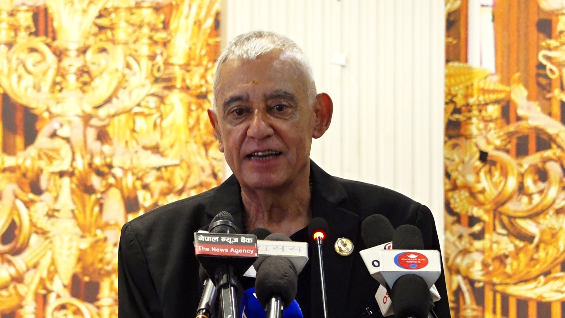 विपीले राजनीति र परिवारलाई उत्तिकै महत्व दिनुहुन्थ्यो : डा.शशांक कोइराला