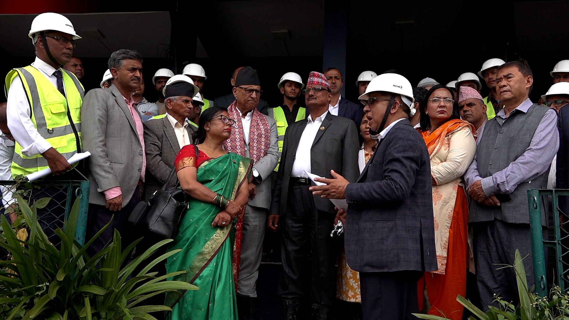 संसदीय समितिको टोलीद्वारा टियू मैदानको निरिक्षण, रंगशाला निर्माणको काम सन्तोषजनक 