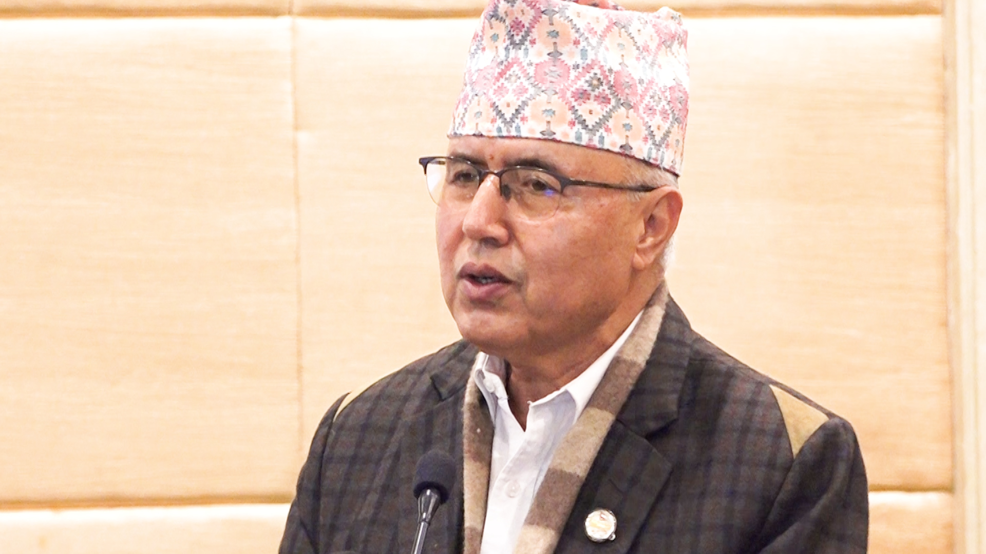 चुनावी सरकार भएकाले करका दरहरू हेरफेरतर्फ मेरो ध्यान केन्द्रित छैन : अर्थमन्त्री खनाल